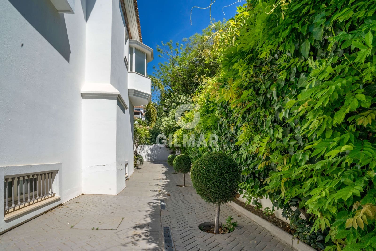 Chalet de 6 habitaciones en Benahavís en venta con piscina garaje - 2.690.000 € (Ref: 9206005)