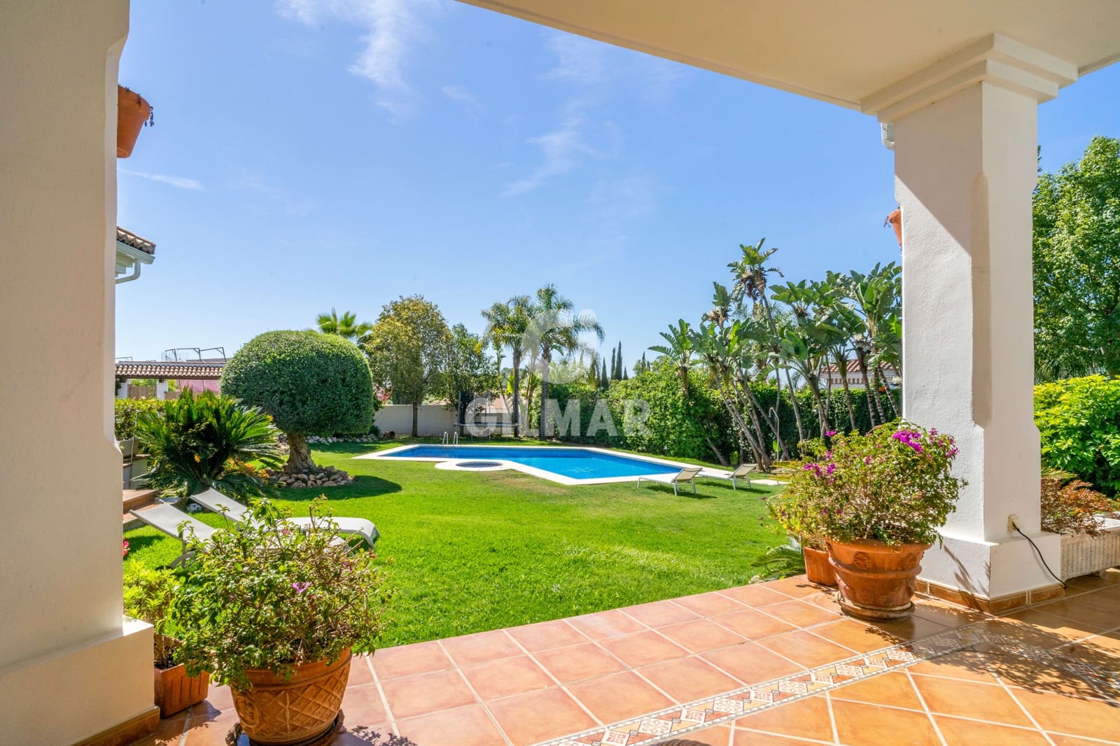 Chalet de 6 habitaciones en Benahavís en venta con piscina garaje - 2.690.000 € (Ref: 9206005)