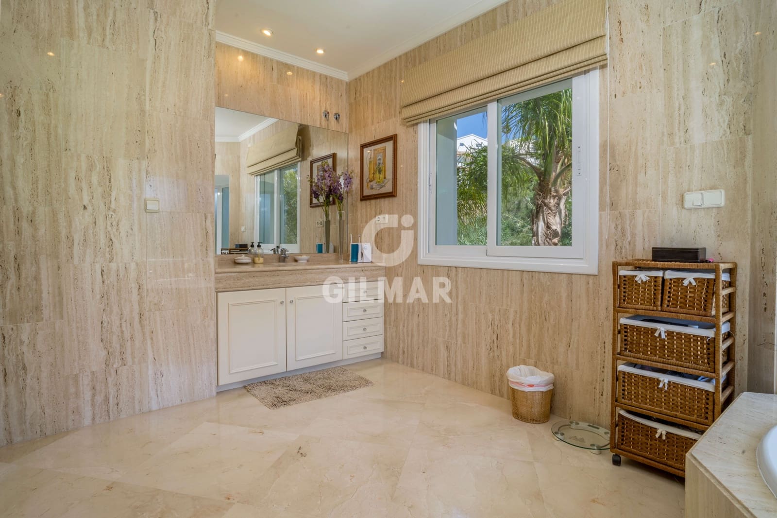 Chalet de 6 habitaciones en Benahavís en venta con piscina garaje - 2.690.000 € (Ref: 9206005)