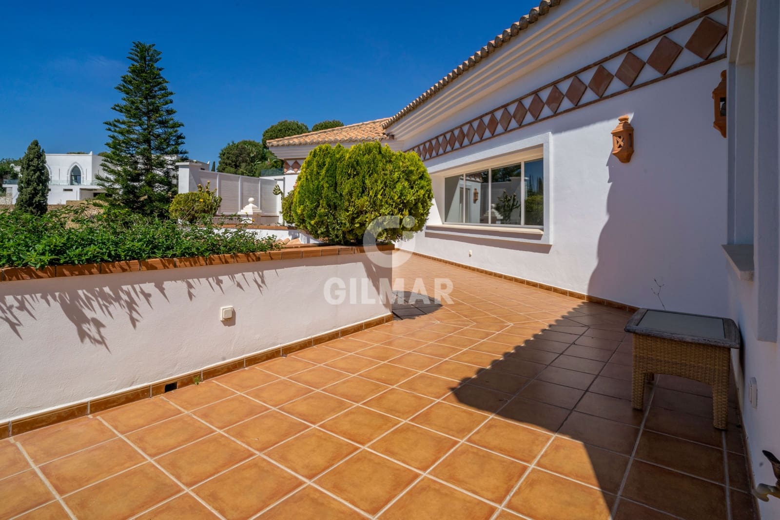 Chalet de 6 habitaciones en Benahavís en venta con piscina garaje - 2.690.000 € (Ref: 9206005)