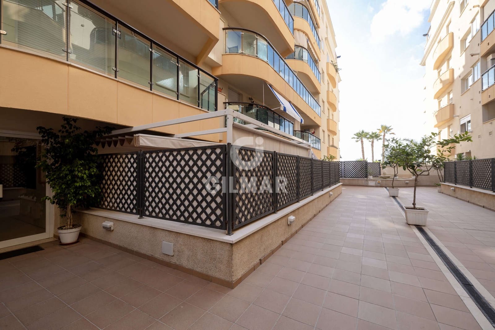 1 quarto Apartamento para venda em Estepona - 315 000 € (Ref: 9206007)