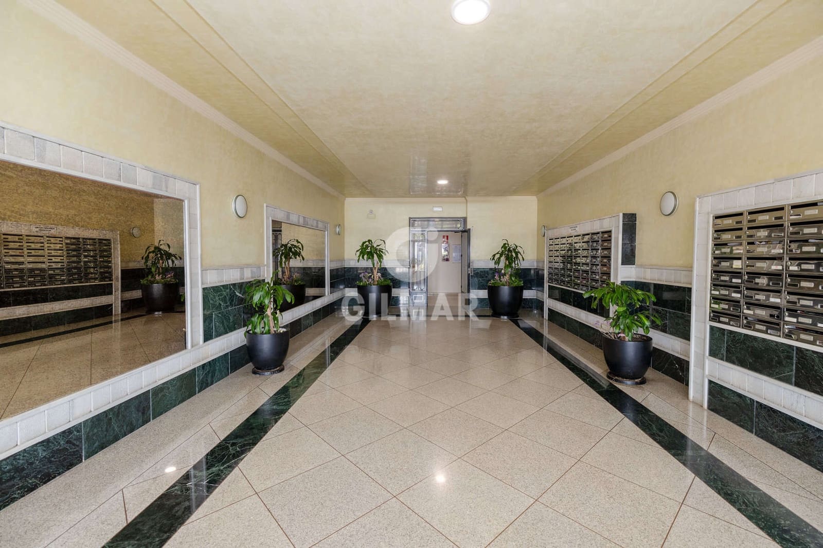 1 quarto Apartamento para venda em Estepona - 315 000 € (Ref: 9206007)