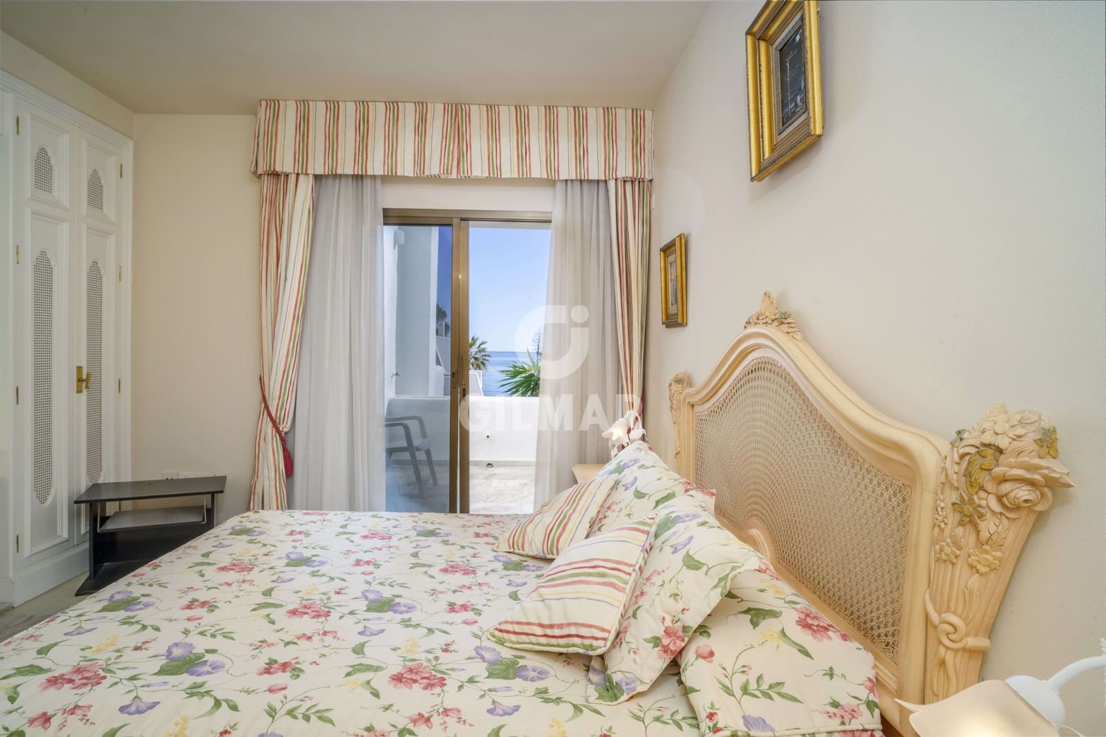 4 sypialnia Dom szeregowy na sprzedaż w Golden Mile z basenem garażem - 4 250 000 € (Ref: 9206008)