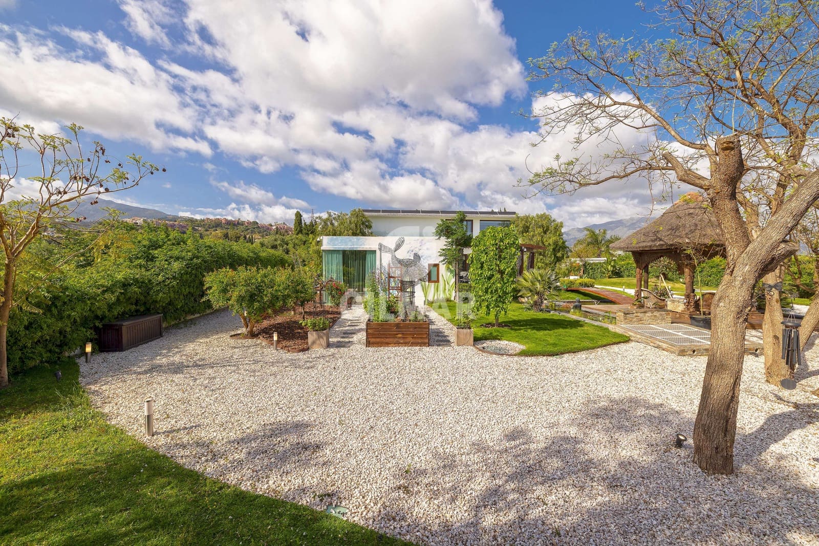 6 sovrum Villa till salu i Benahavis med pool garage - 3 750 000 € (Ref: 9206009)