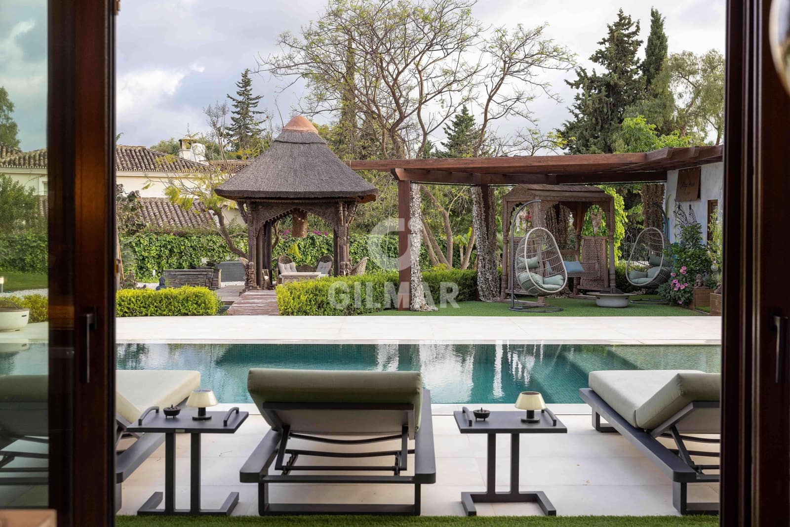 6 sovrum Villa till salu i Benahavis med pool garage - 3 750 000 € (Ref: 9206009)