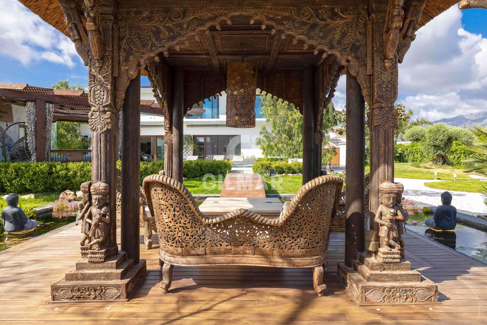 6 sovrum Villa till salu i Benahavis med pool garage - 3 750 000 € (Ref: 9206009)