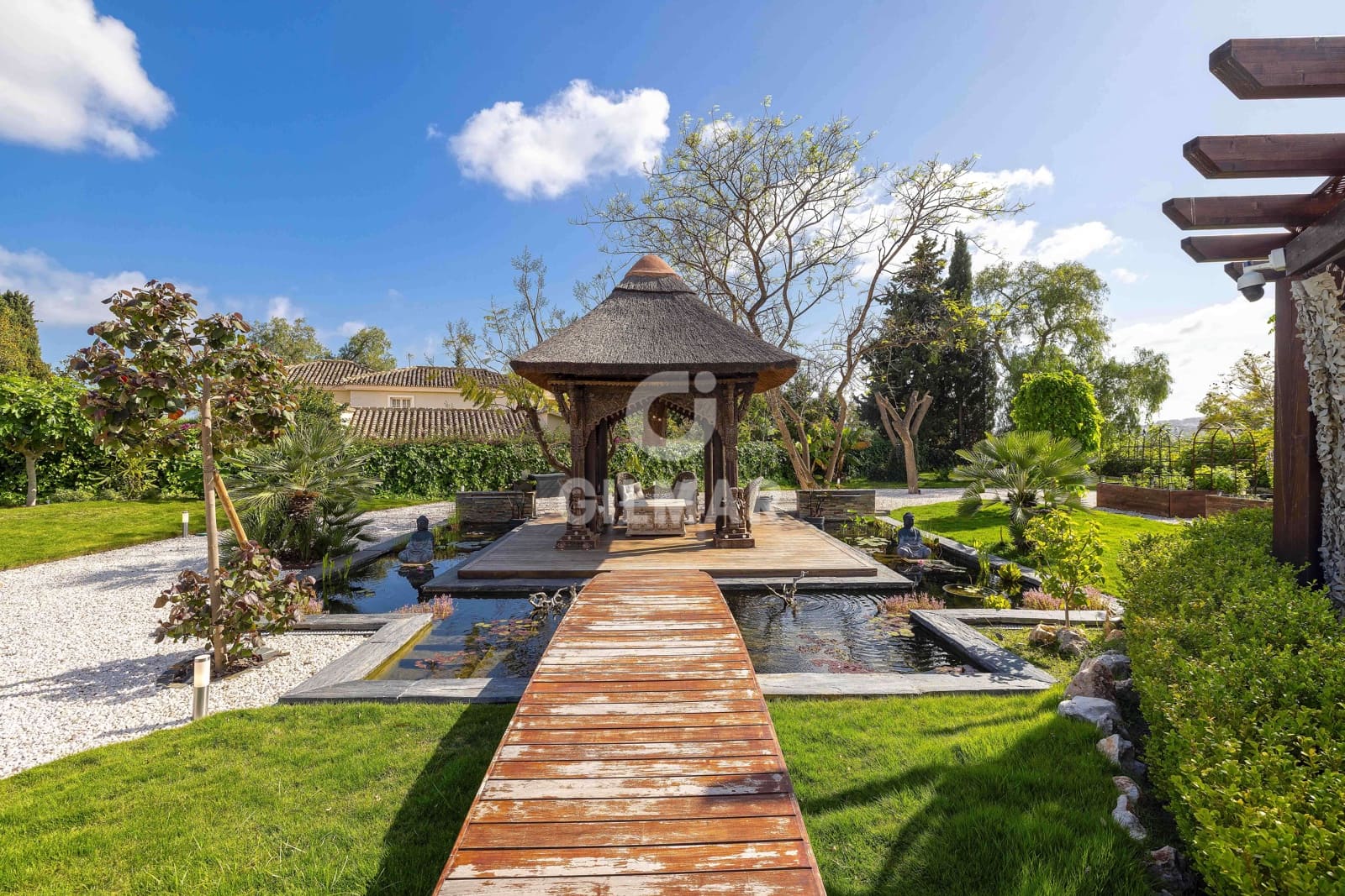 6 sovrum Villa till salu i Benahavis med pool garage - 3 750 000 € (Ref: 9206009)