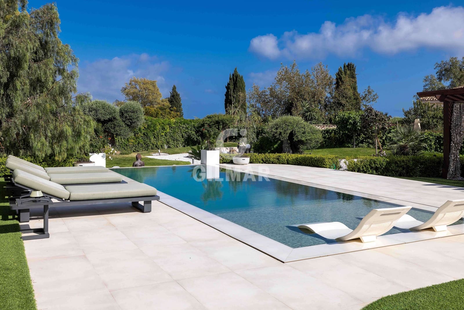 6 sovrum Villa till salu i Benahavis med pool garage - 3 750 000 € (Ref: 9206009)