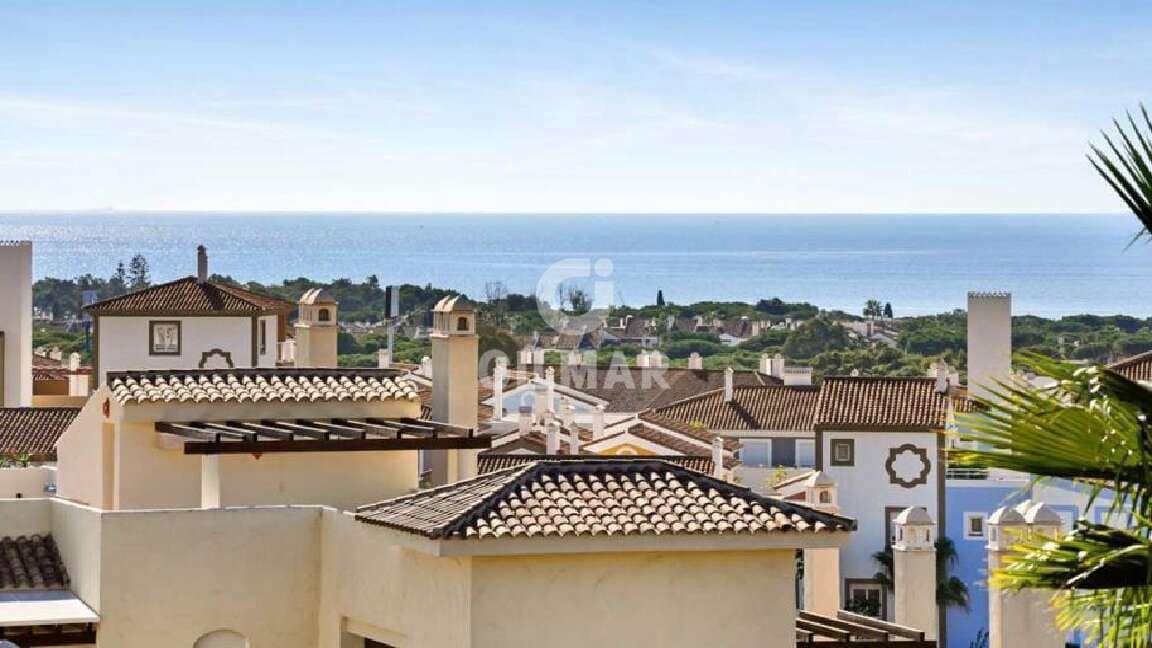 Biznes na sprzedaż w El Paraiso - 7 500 000 € (Ref: 9206011)