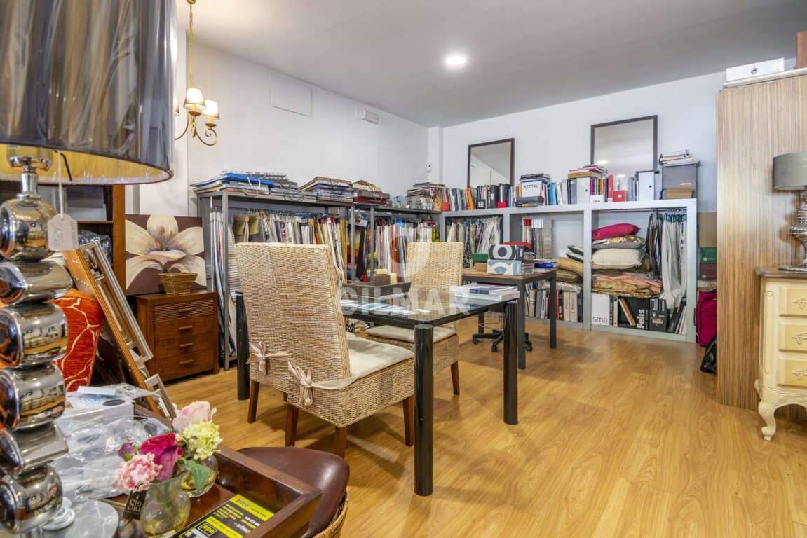 Kommersiell til salgs i Estepona - € 365 795 (Ref: 9206013)