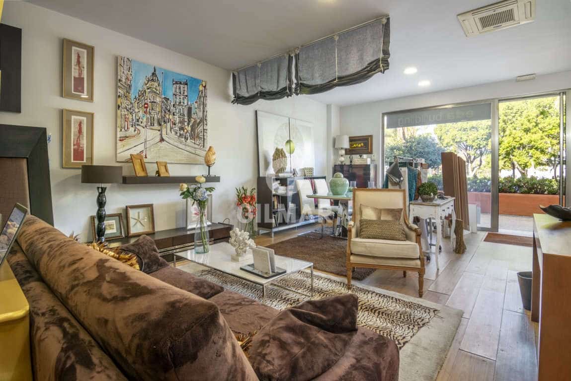 Kommersiell til salgs i Estepona - € 365 795 (Ref: 9206013)