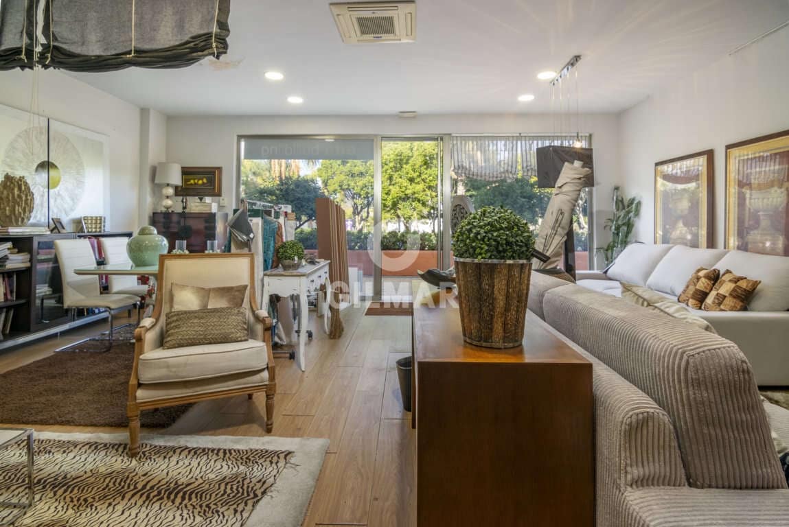 Kommersiell til salgs i Estepona - € 365 795 (Ref: 9206013)