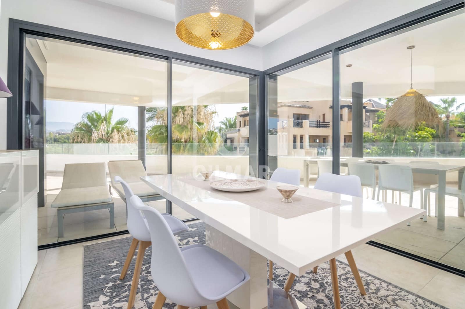 3 soveværelse Lejlighed til salg i New Golden Mile med swimmingpool garage - € 750.000 (Ref: 9206014)