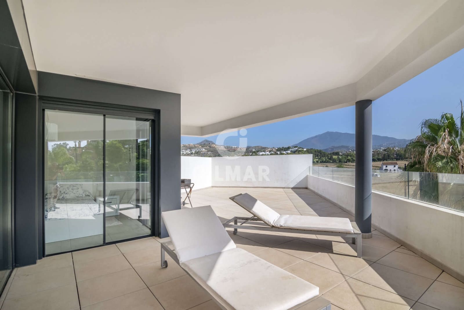 3 soveværelse Lejlighed til salg i New Golden Mile med swimmingpool garage - € 750.000 (Ref: 9206014)