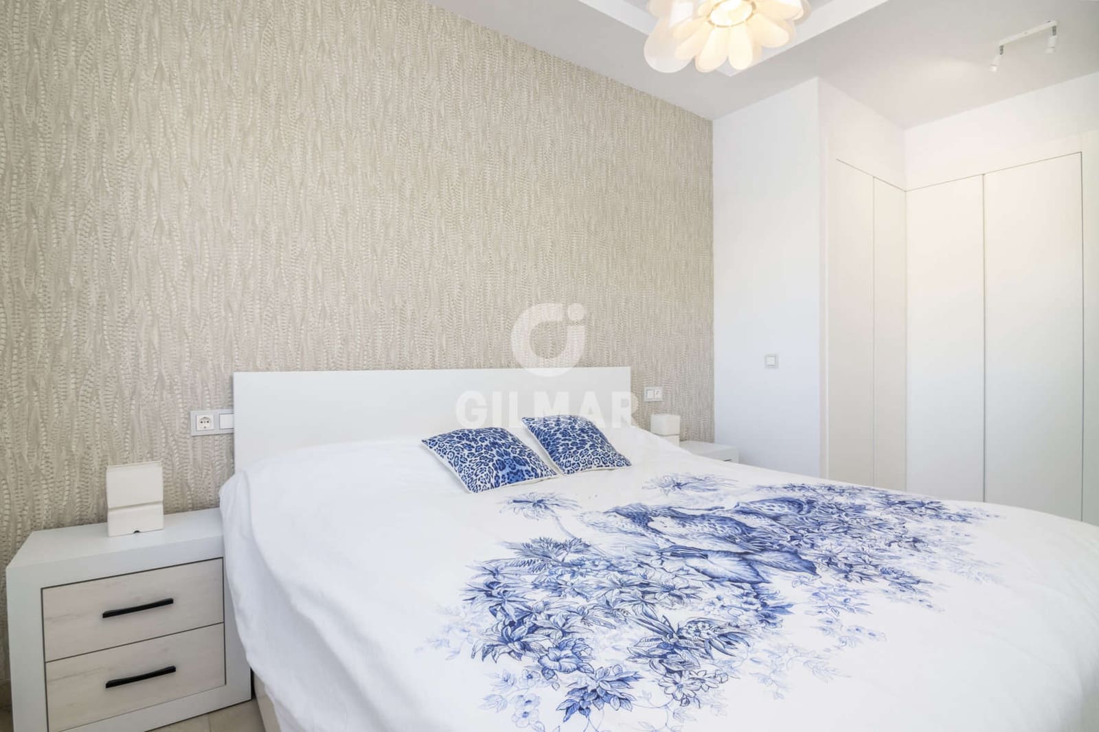 3 soveværelse Lejlighed til salg i New Golden Mile med swimmingpool garage - € 750.000 (Ref: 9206014)