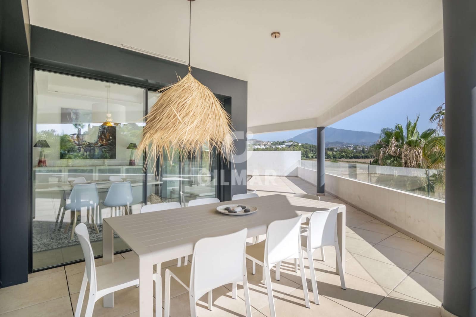 3 soveværelse Lejlighed til salg i New Golden Mile med swimmingpool garage - € 750.000 (Ref: 9206014)