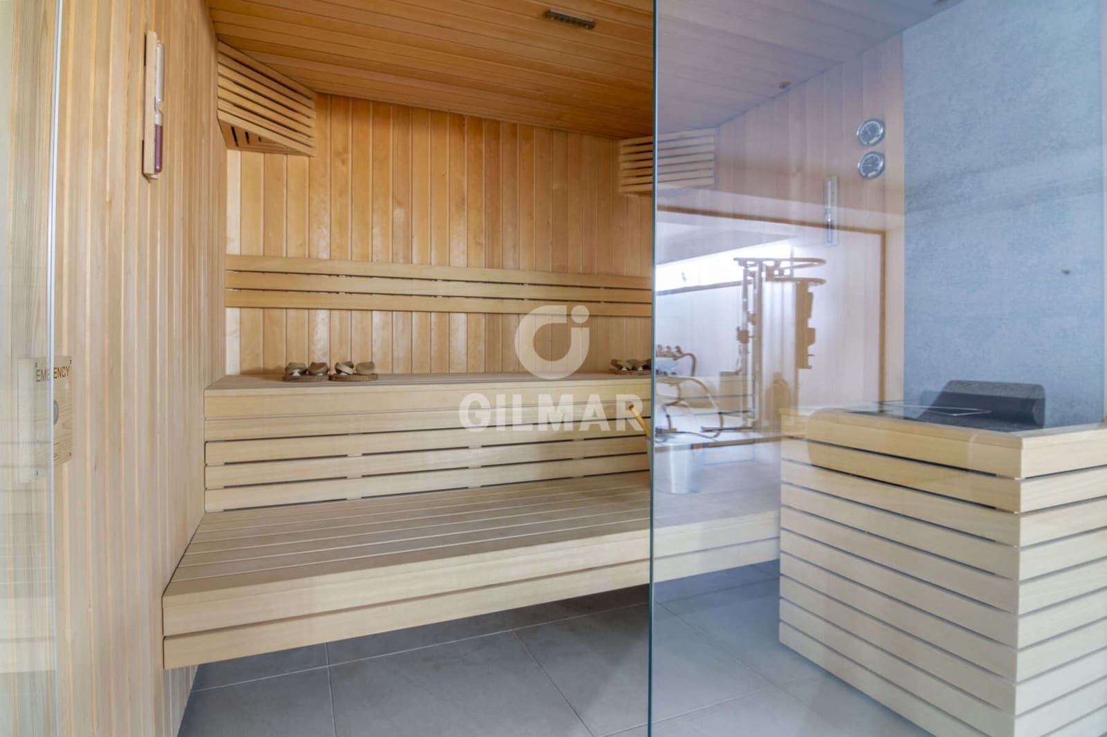 3 soveværelse Lejlighed til salg i New Golden Mile med swimmingpool garage - € 750.000 (Ref: 9206014)