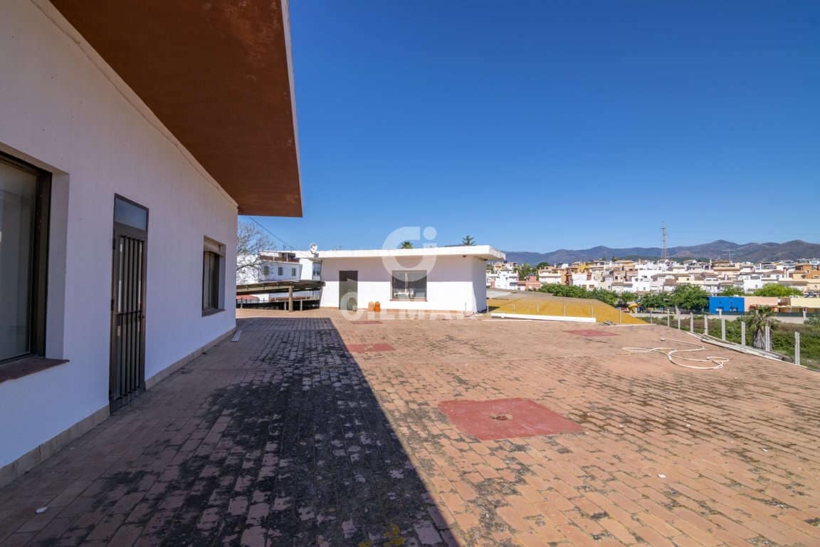 Kommersiell til salgs i Cancelada - € 600 000 (Ref: 9206016)