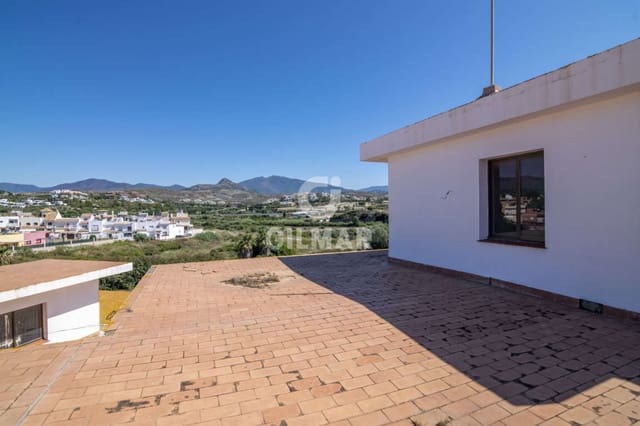 Kommersiell til salgs i Cancelada, Estepona - € 600 000 (Ref: 9206016)