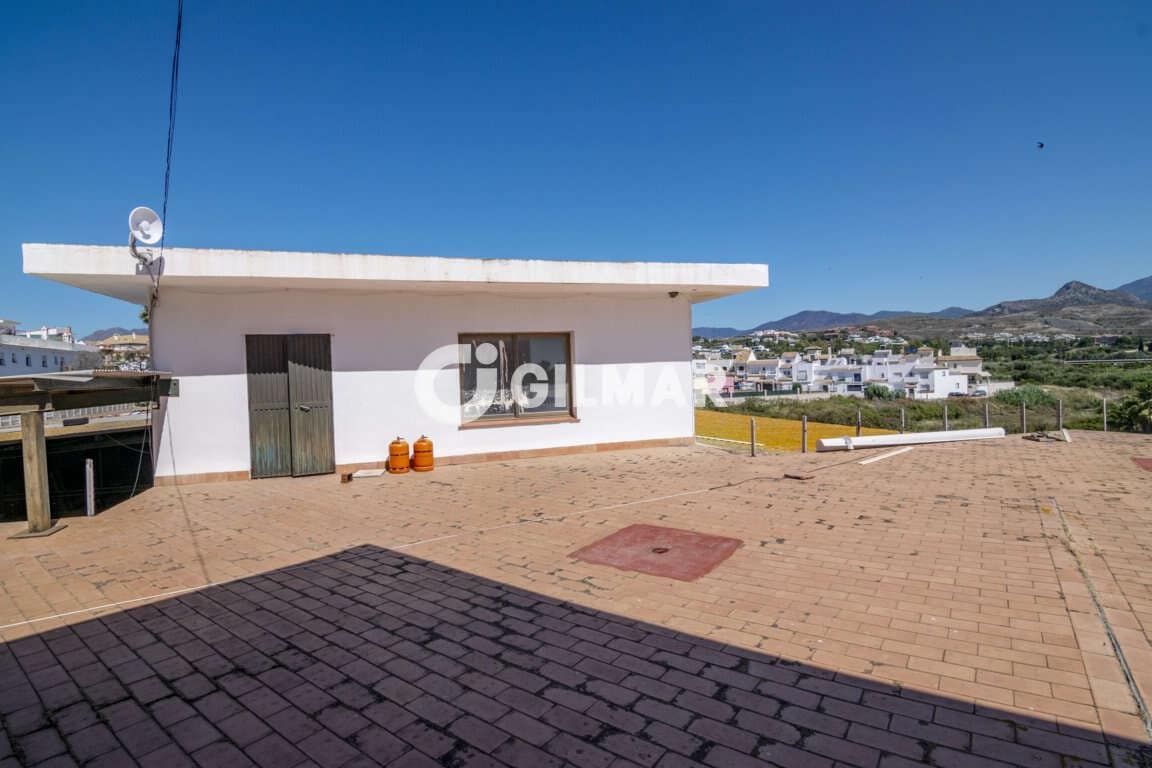 Local Comercial en Cancelada en venta con garaje - 600.000 € (Ref: 9206016)