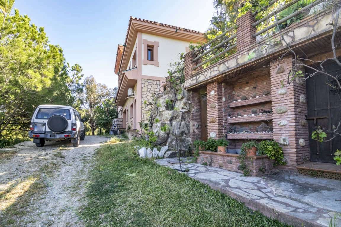 4 quarto Moradia para venda em Estepona - 1 275 000 € (Ref: 9206023)