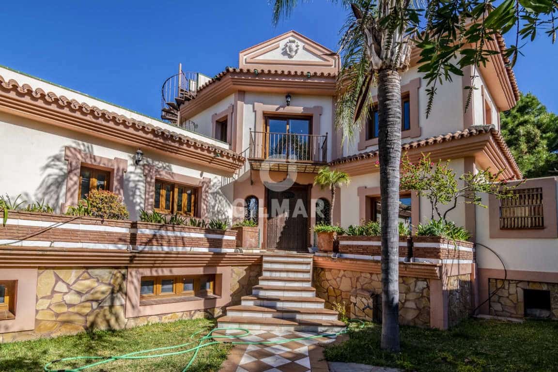 4 quarto Moradia para venda em Estepona - 1 275 000 € (Ref: 9206023)