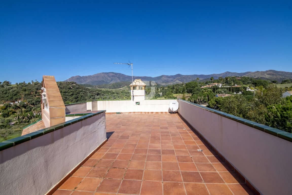 4 quarto Moradia para venda em Estepona - 1 275 000 € (Ref: 9206023)