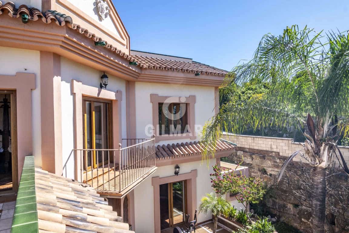 4 quarto Moradia para venda em Estepona - 1 275 000 € (Ref: 9206023)