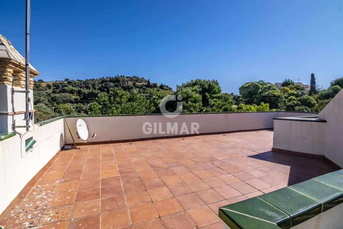 4 quarto Moradia para venda em Estepona - 1 275 000 € (Ref: 9206023)