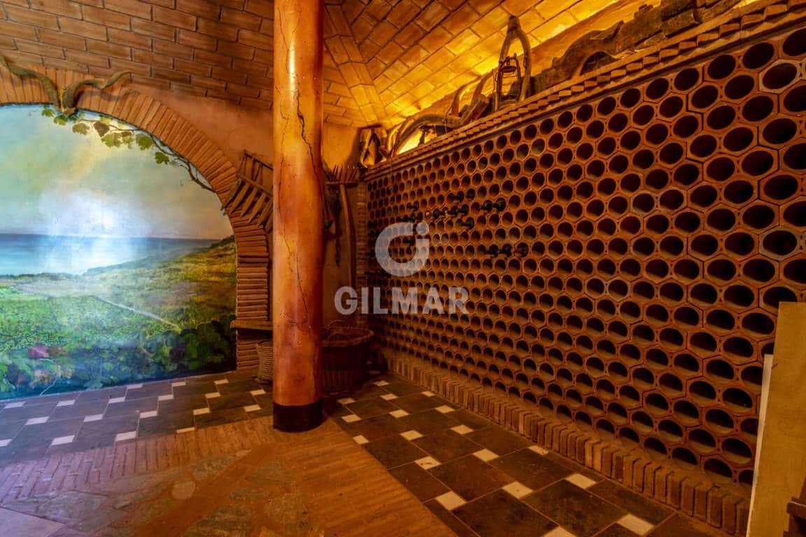 4 quarto Moradia para venda em Estepona - 1 275 000 € (Ref: 9206023)