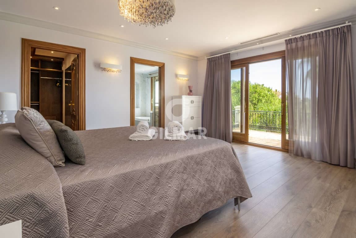 16 slaapkamer Villa te koop in El Paraiso met zwembad garage - € 13.950.000 (Ref: 9206025)