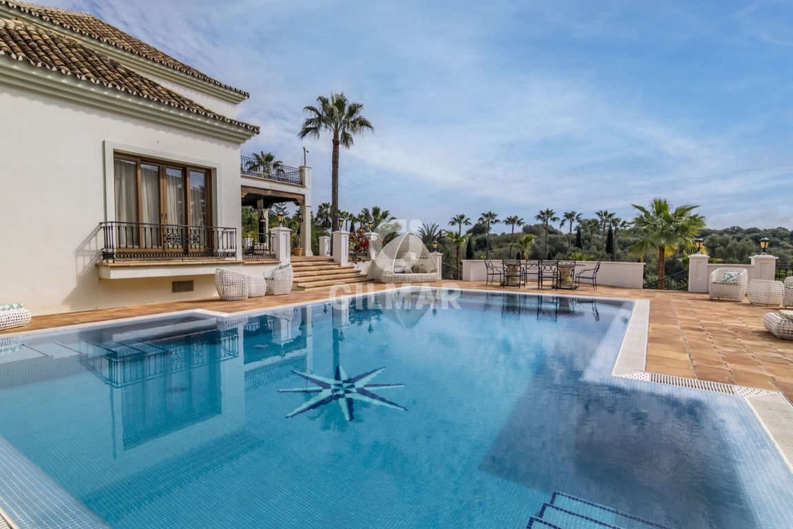 16 slaapkamer Villa te koop in El Paraiso met zwembad garage - € 13.950.000 (Ref: 9206025)