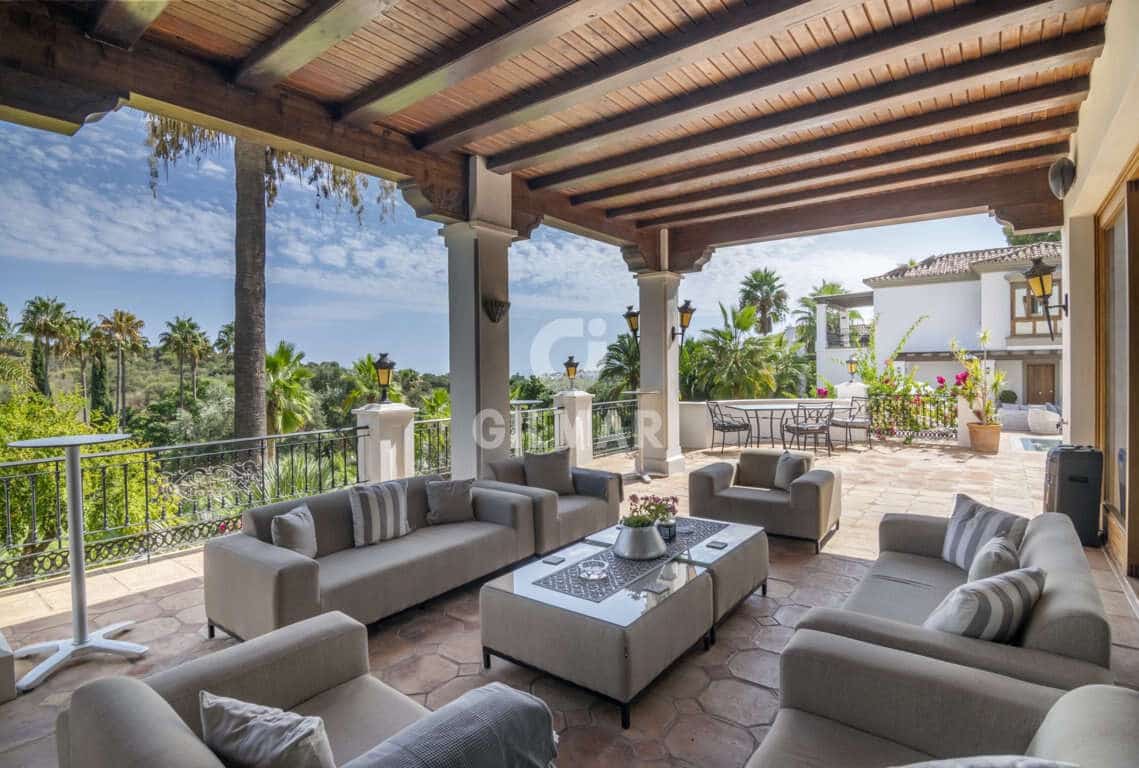 16 slaapkamer Villa te koop in El Paraiso met zwembad garage - € 13.950.000 (Ref: 9206025)