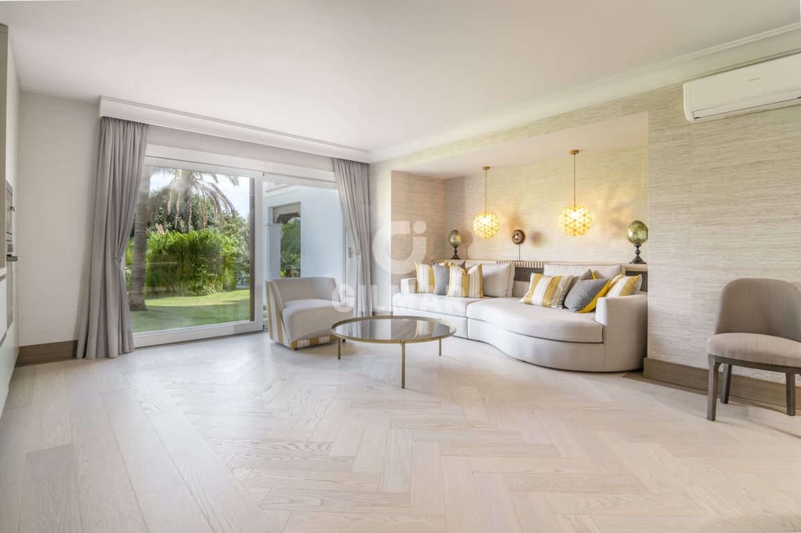 16 slaapkamer Villa te koop in El Paraiso met zwembad garage - € 13.950.000 (Ref: 9206025)