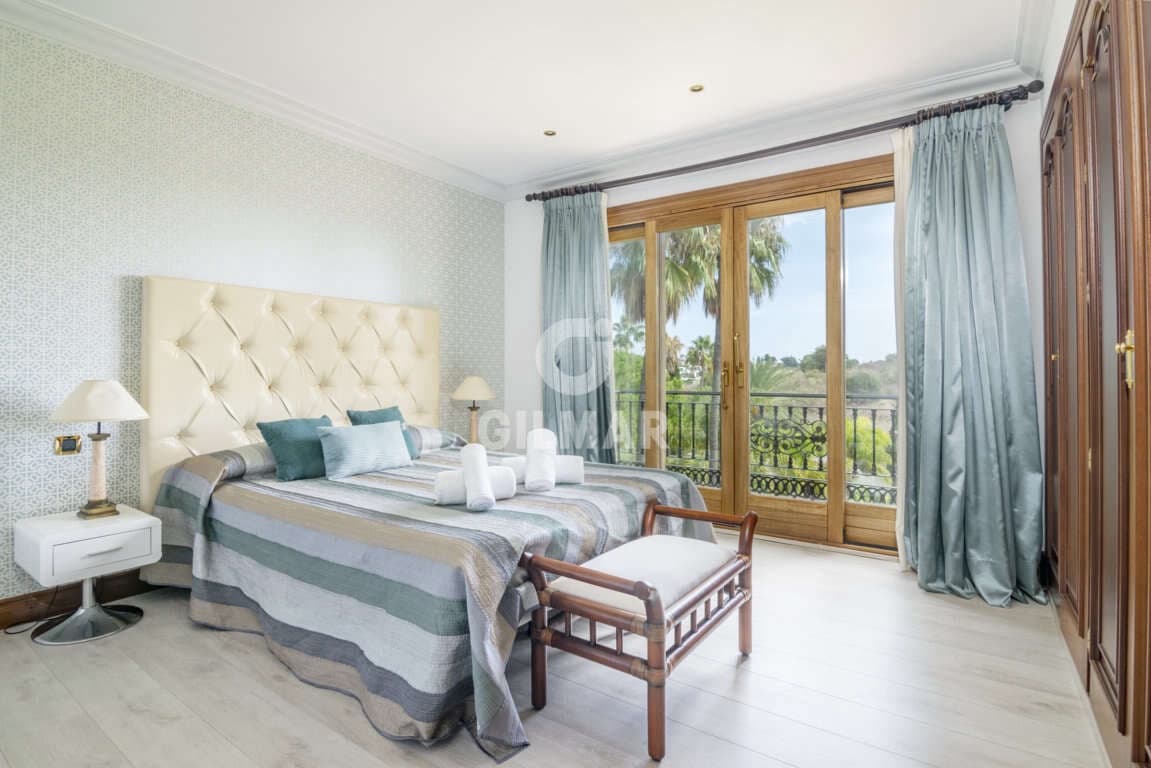 16 slaapkamer Villa te koop in El Paraiso met zwembad garage - € 13.950.000 (Ref: 9206025)