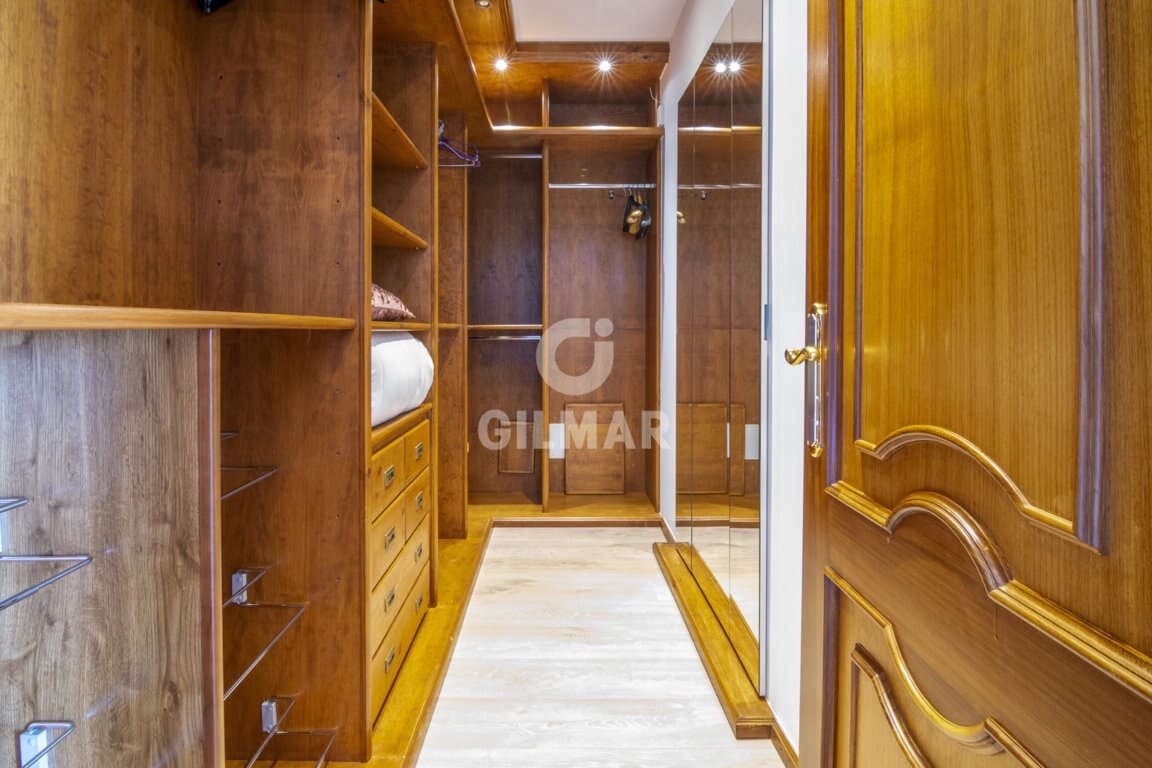 16 slaapkamer Villa te koop in El Paraiso met zwembad garage - € 13.950.000 (Ref: 9206025)