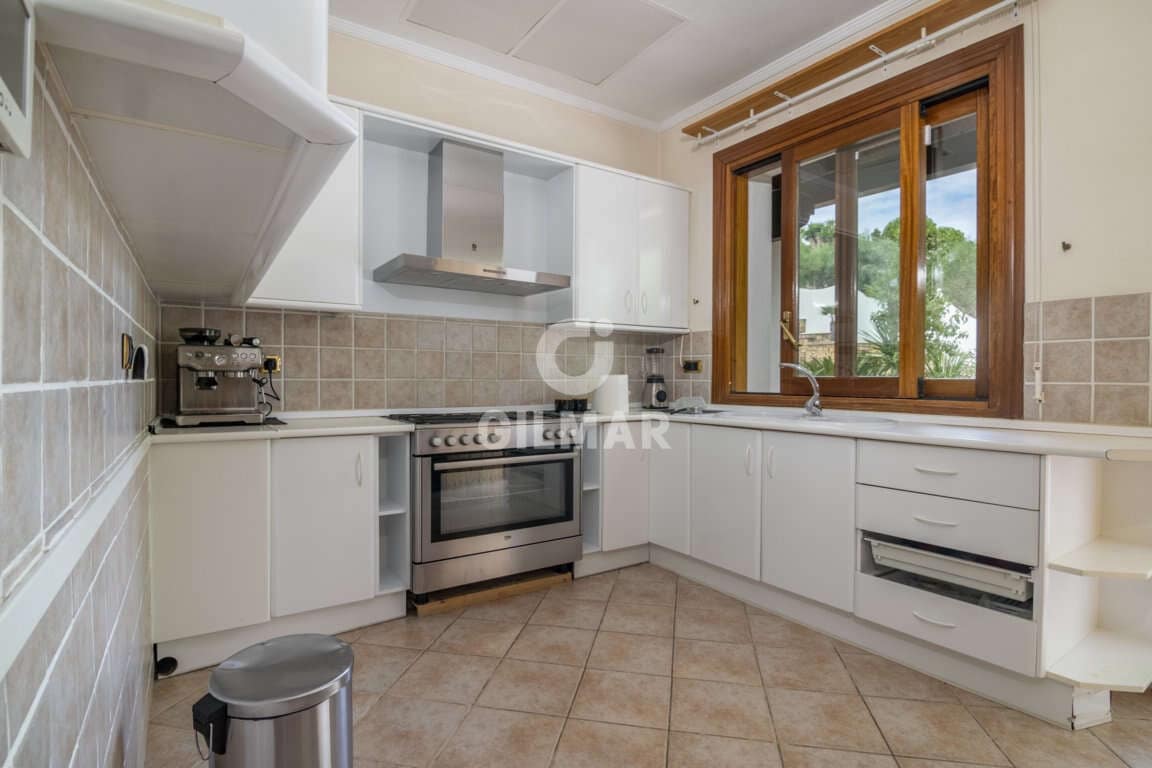 16 slaapkamer Villa te koop in El Paraiso met zwembad garage - € 13.950.000 (Ref: 9206025)