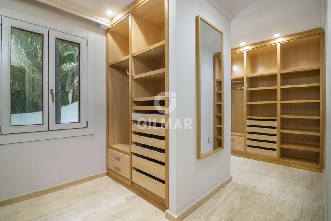 16 slaapkamer Villa te koop in El Paraiso met zwembad garage - € 13.950.000 (Ref: 9206025)