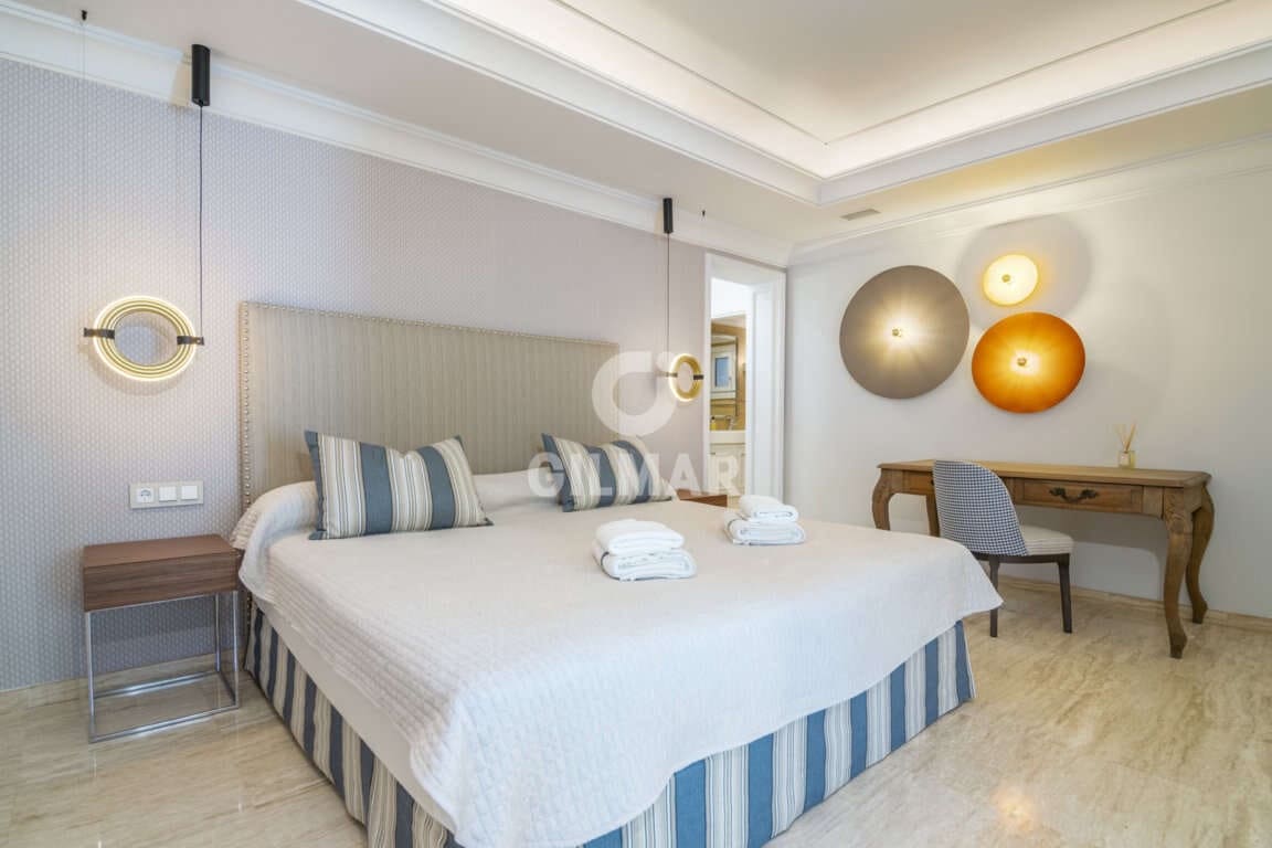 16 slaapkamer Villa te koop in El Paraiso met zwembad garage - € 13.950.000 (Ref: 9206025)