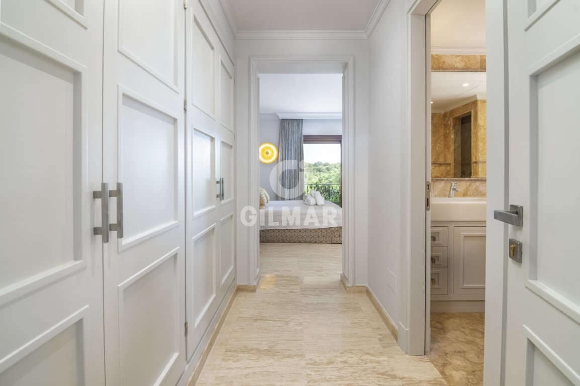 16 slaapkamer Villa te koop in El Paraiso met zwembad garage - € 13.950.000 (Ref: 9206025)