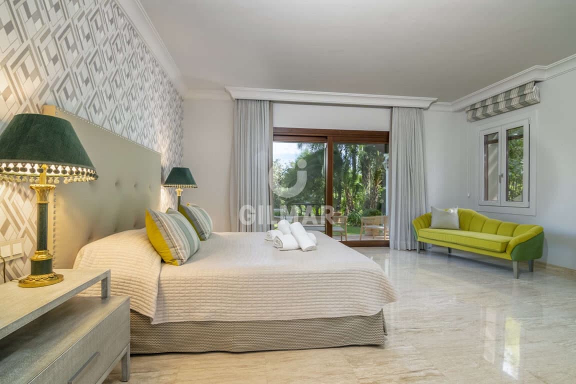 16 slaapkamer Villa te koop in El Paraiso met zwembad garage - € 13.950.000 (Ref: 9206025)