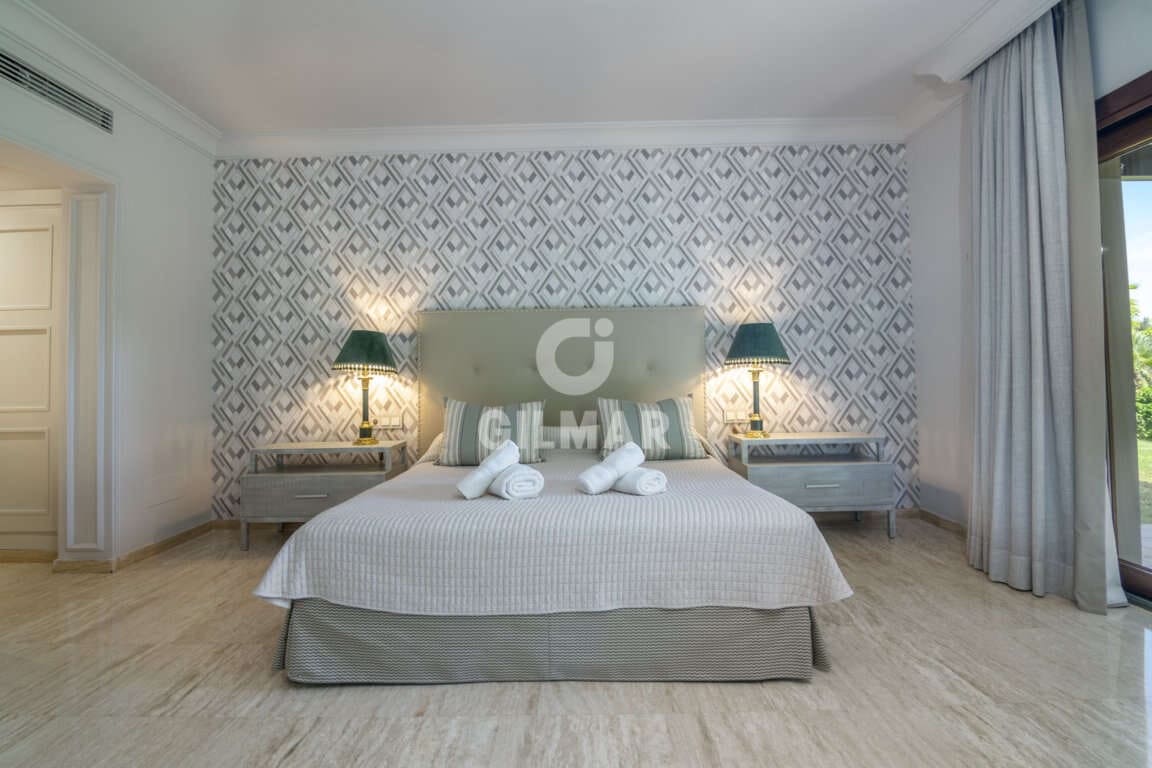 16 slaapkamer Villa te koop in El Paraiso met zwembad garage - € 13.950.000 (Ref: 9206025)