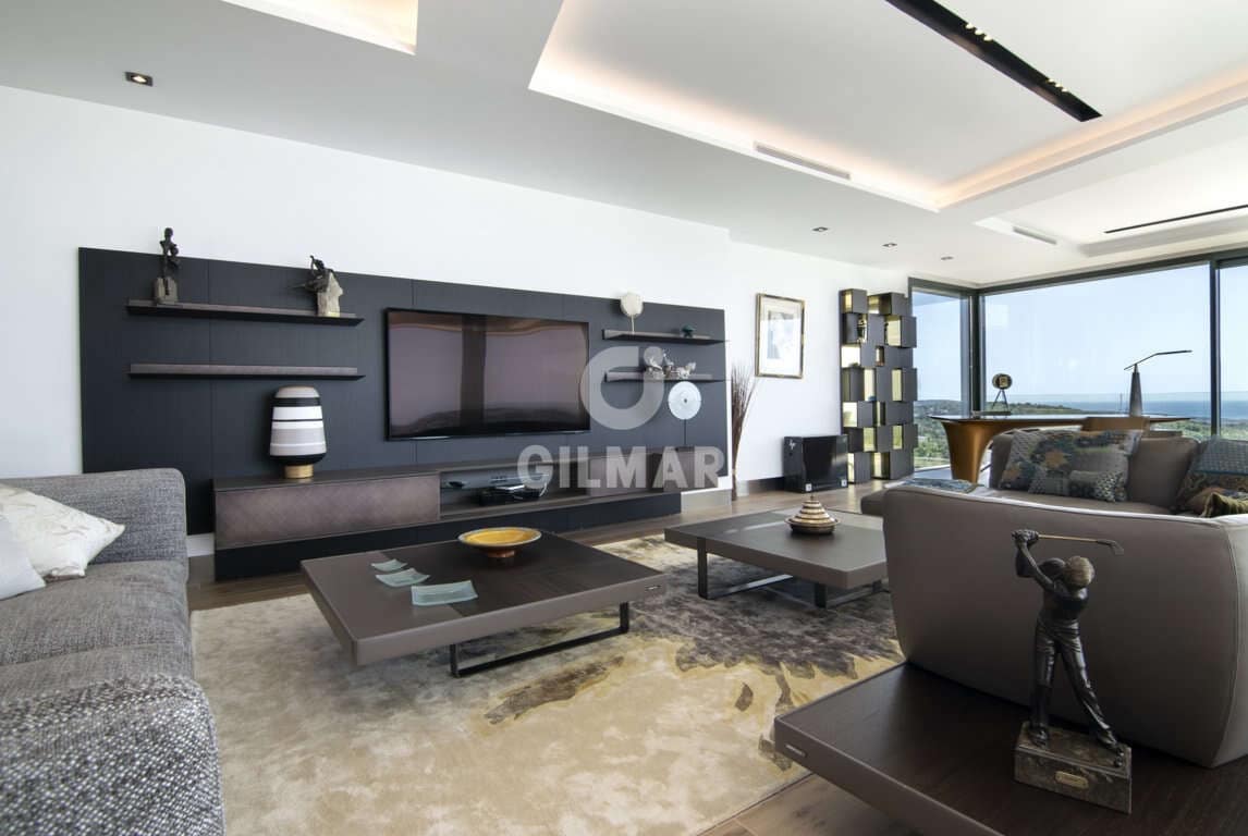 5 bedroom Villa for sale in Sotogrande with pool garage - € 4,750,000 (Ref: 9206026)