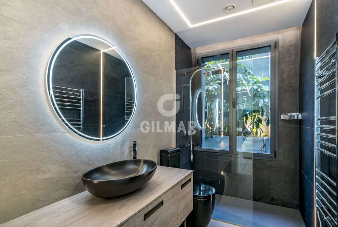 5 bedroom Villa for sale in Sotogrande with pool garage - € 4,750,000 (Ref: 9206026)