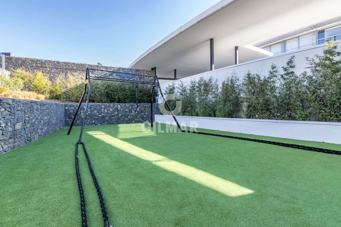 2 soverom Leilighet til salgs i Bahia Dorada med svømmebasseng garasje - € 850 000 (Ref: 9206027)