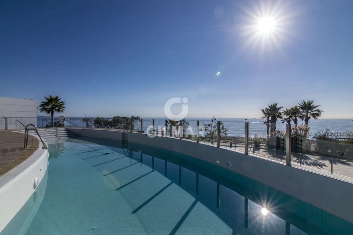 2 soverom Leilighet til salgs i Bahia Dorada med svømmebasseng garasje - € 850 000 (Ref: 9206027)