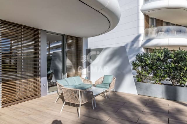 2 makuuhuone Asunto myytävänä paikassa Bahía Dorada, Estepona mukana uima-altaan 
autotalli - 850 000 € (Ref: 9206027)