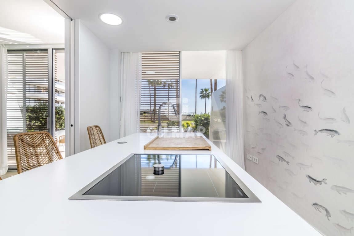 2 soverom Leilighet til salgs i Bahia Dorada med svømmebasseng garasje - € 850 000 (Ref: 9206027)