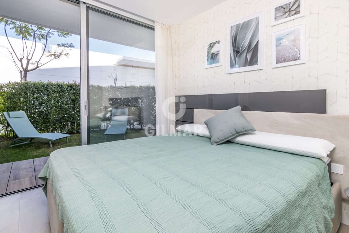 2 soverom Leilighet til salgs i Bahia Dorada med svømmebasseng garasje - € 850 000 (Ref: 9206027)