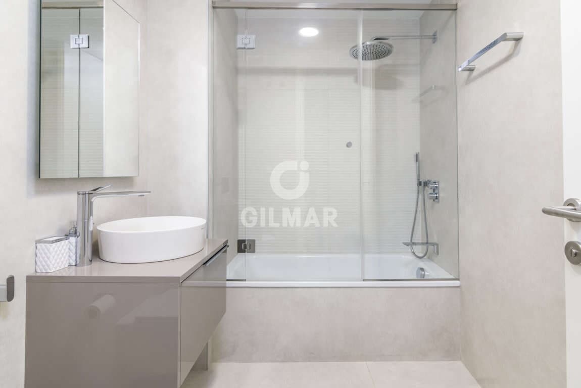 2 soverom Leilighet til salgs i Bahia Dorada med svømmebasseng garasje - € 850 000 (Ref: 9206027)